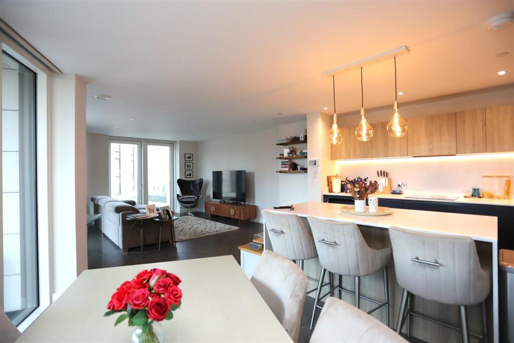 2 bedroom apartment for sale in Castle Wharf, Chester Road, M15